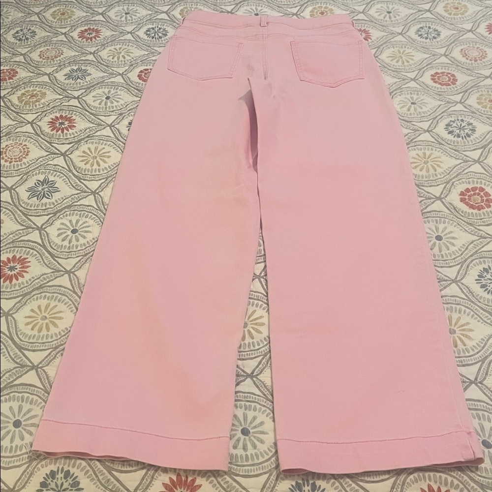 D. Jeans light pink, size 4. - Picture 2 of 8